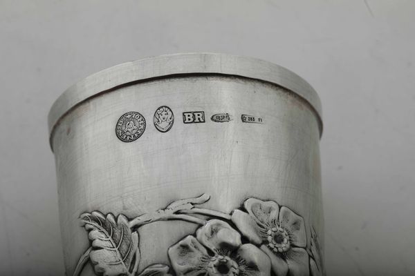 Quattro bicchieri. Argenteria artistica fiorentina, seconda met� del XX secolo. Argentiere Brandimarte  - Asta Argenti - Associazione Nazionale - Case d'Asta italiane