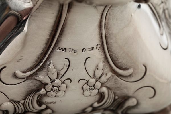 Coppia di candelieri. Argento fuso e sagomato. Svezia met� del XX secolo  - Asta Argenti - Associazione Nazionale - Case d'Asta italiane