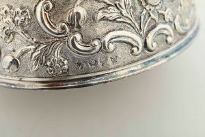 Ninfa. Giadeite e argento fuso, sbalzato e cesellato. Marchi ad imitazione dell�argenteria inglese(Hanau?) XIX-XX secolo  - Asta Argenti - Associazione Nazionale - Case d'Asta italiane