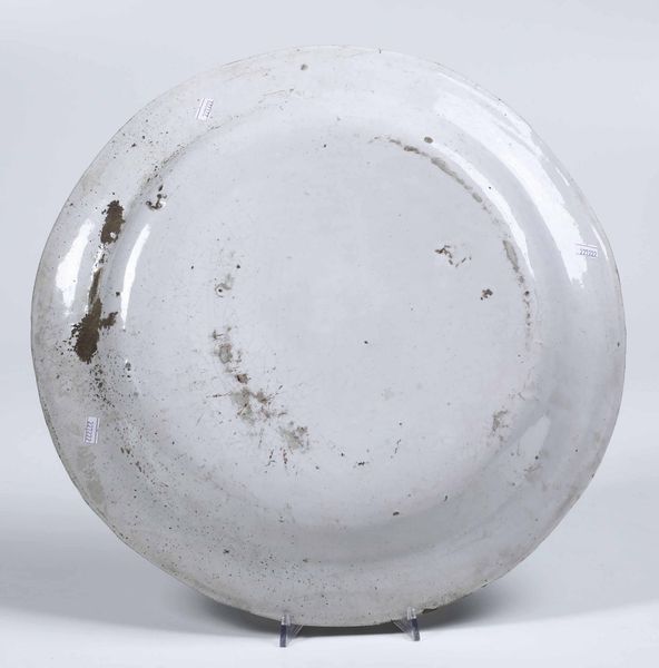 Grande piatto<BR>Vietri sul Mare (Salerno), fine del XIX - inizio del XX secolo  - Asta Ceramiche - Associazione Nazionale - Case d'Asta italiane