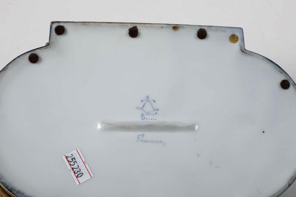 Cofanetto<BR>Francia, XIX-XX secolo  - Asta Ceramiche - Associazione Nazionale - Case d'Asta italiane