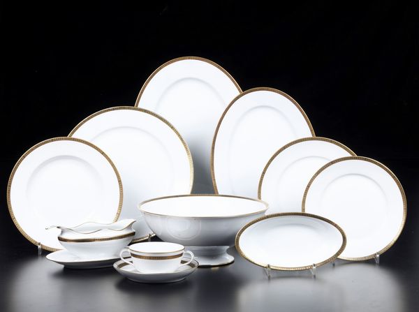 Servizio da tavola<BR>Doccia, Manifattura Richard Ginori, XX secolo  - Asta Ceramiche - Associazione Nazionale - Case d'Asta italiane