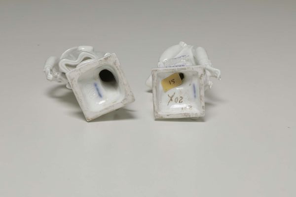 Coppia di figurine Berlino, XIX secolo  - Asta Ceramiche - Associazione Nazionale - Case d'Asta italiane