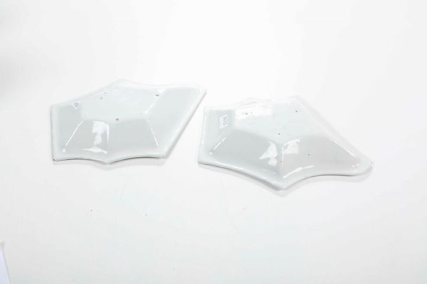 Due vassoietti<BR>Nove, Manifattura Antonibon, met del XVIII secolo  - Asta Ceramiche - Associazione Nazionale - Case d'Asta italiane