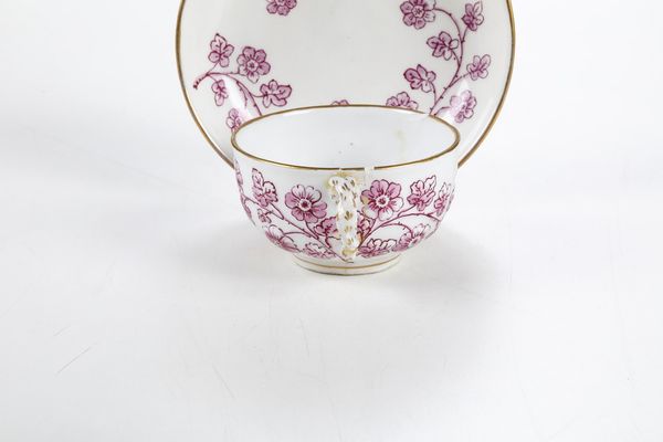 Tazza con piattino<BR>Germania, Manifattura di Nymphenburg, 1750-1775 circa  - Asta Ceramiche - Associazione Nazionale - Case d'Asta italiane