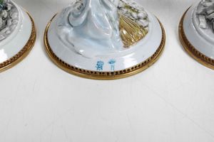 Figurine con le quattro stagioni<BR>XX secolo  - Asta Ceramiche - Associazione Nazionale - Case d'Asta italiane