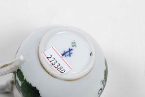 Quattro tazze con piattino<BR>Meissen, XIX secolo  - Asta Ceramiche - Associazione Nazionale - Case d'Asta italiane