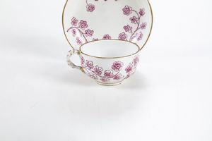 Tazza con piattino<BR>Germania, Manifattura di Nymphenburg, 1750-1775 circa  - Asta Ceramiche - Associazione Nazionale - Case d'Asta italiane