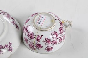 Tazza con piattino<BR>Germania, Manifattura di Nymphenburg, 1750-1775 circa  - Asta Ceramiche - Associazione Nazionale - Case d'Asta italiane