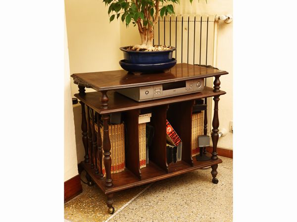 �tag�re di servizio in noce  - Asta Due collezioni pisane - Associazione Nazionale - Case d'Asta italiane