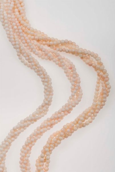 Lotto composto da 3 collane di corallo rosa  - Asta Fine Jewels - Associazione Nazionale - Case d'Asta italiane