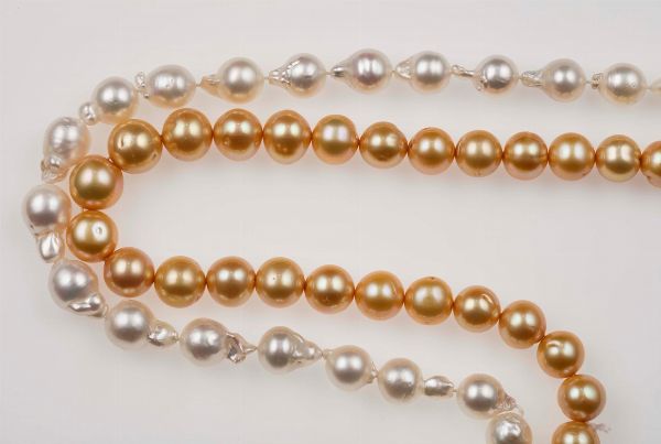 Lotto composto da 2 fili di perle  - Asta Fine Jewels - Associazione Nazionale - Case d'Asta italiane