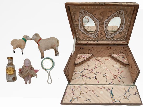 Gebruder Kuhlenz : Trosseau con Bambola Gebruder Kuhlenz  - Asta Giocattoli d'Epoca - Associazione Nazionale - Case d'Asta italiane