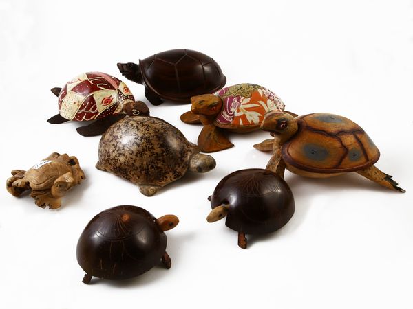 Collezione di tartarughe in legno  - Asta Deballage. Occasioni all'asta - Associazione Nazionale - Case d'Asta italiane