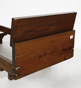 RIVADOSSI GIUSEPPE (n. 1935) : Letto singolo per Officina Rivadossi  - Asta Asta 420 | DESIGN E ARTI DECORATIVE DEL NOVECENTO Online - Associazione Nazionale - Case d'Asta italiane