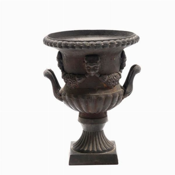 Vaso in ferro mediceo  - Asta Antiquariato Settembre - Associazione Nazionale - Case d'Asta italiane