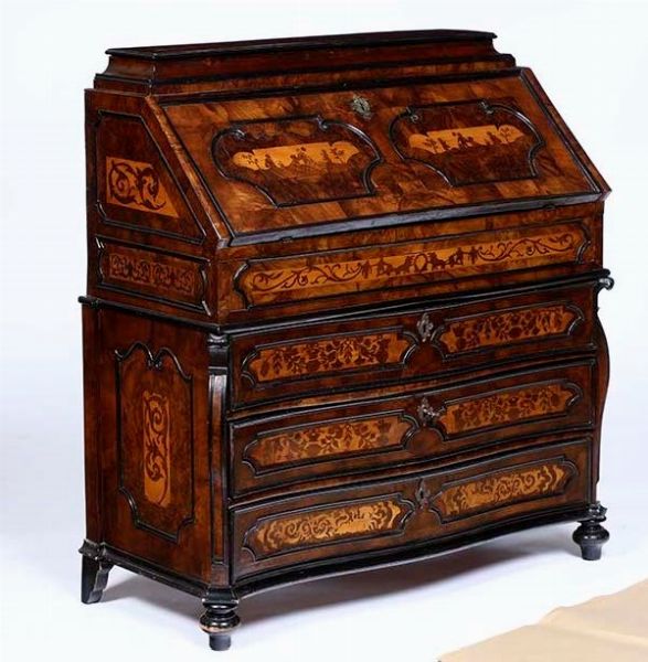 Ribalta lastronata in radica. Lombardia, XVIII secolo  - Asta Antiquariato Settembre - Associazione Nazionale - Case d'Asta italiane