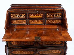 Ribalta lastronata in radica. Lombardia, XVIII secolo  - Asta Antiquariato Settembre - Associazione Nazionale - Case d'Asta italiane