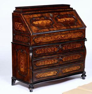 Ribalta lastronata in radica. Lombardia, XVIII secolo  - Asta Antiquariato Settembre - Associazione Nazionale - Case d'Asta italiane