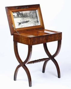 Tavolino da lavoro lastronato. XIX secolo  - Asta Antiquariato Settembre - Associazione Nazionale - Case d'Asta italiane