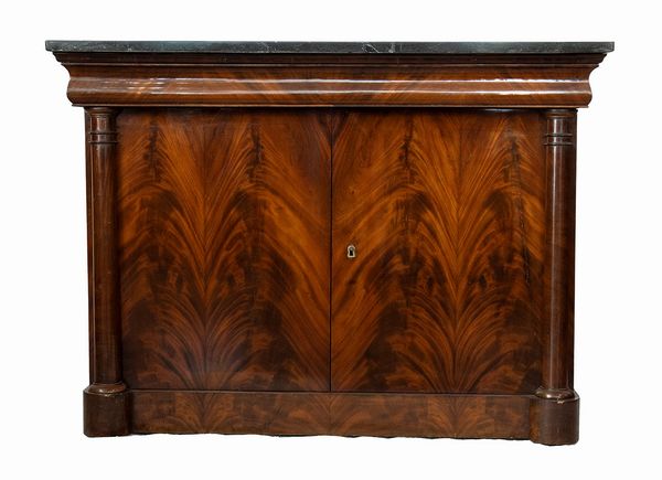 Cassettone Transizione francese in piuma di mogano - inizio XIX secolo  - Asta Mobili e Oggetti d'Arte dal XVII all'inizio del XX Secolo - Associazione Nazionale - Case d'Asta italiane