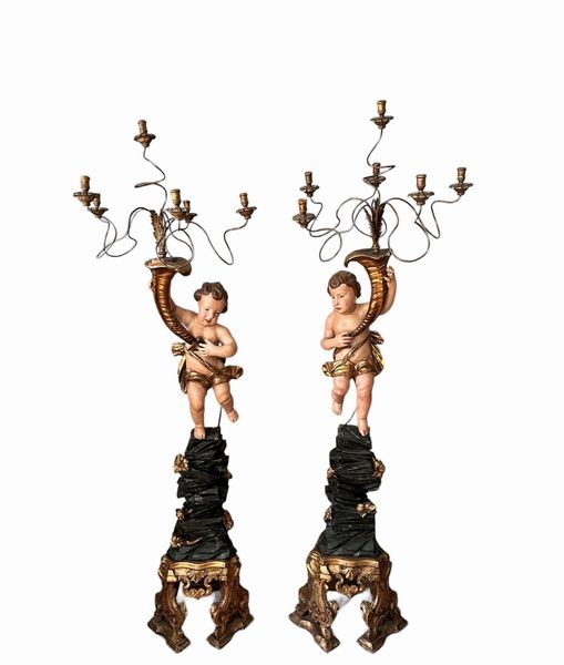 Coppia di putti Luigi XVI in legno dorato - Sicilia, XVIII secolo  - Asta Mobili e Oggetti d'Arte dal XVII all'inizio del XX Secolo - Associazione Nazionale - Case d'Asta italiane