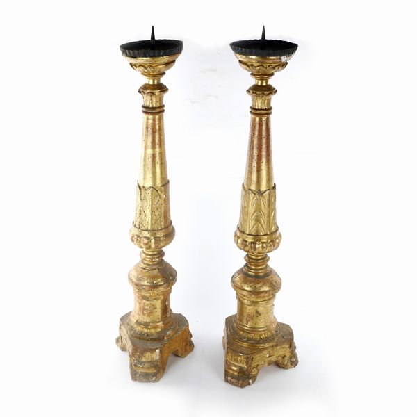 Coppia di torcieri in legno dorato  - Asta Smart Auction: Arredi, Dipinti, Sculture e altro a prezzi vantaggiosi - Associazione Nazionale - Case d'Asta italiane