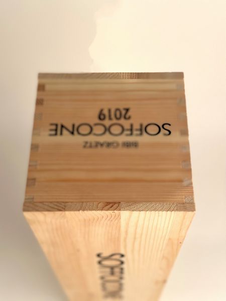 Bibi Graetz, Soffocone di Vincigliata  - Asta Vini e Distillati. D'Annata, Pregiati e da Collezione - Associazione Nazionale - Case d'Asta italiane