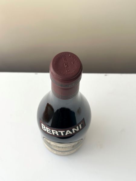 Bertani, Amarone della Valpolicella  - Asta Vini e Distillati. D'Annata, Pregiati e da Collezione - Associazione Nazionale - Case d'Asta italiane