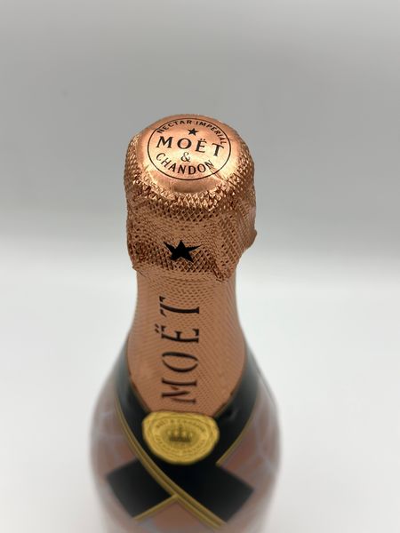 Moët & Chandon, N.I.R. Nectar Impérial Rosé Dry  - Asta Vini e Distillati. D'Annata, Pregiati e da Collezione - Associazione Nazionale - Case d'Asta italiane