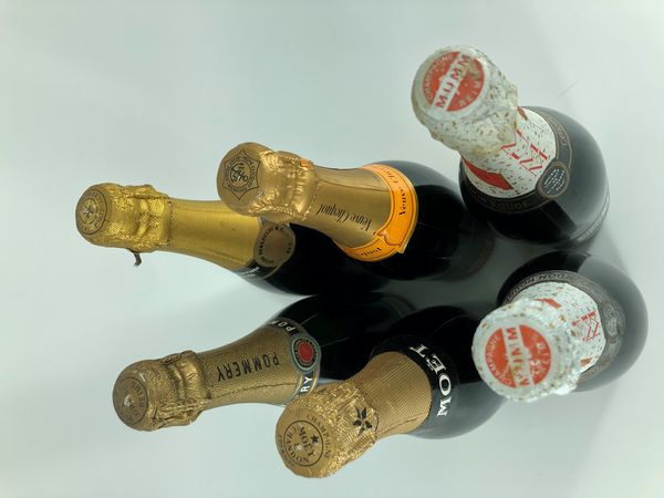 Pommery Brut Royale, Cordon Rouge Munn, Moët e Chandon Brut Imperial, Veuve Clicquot NV, Berlucchi Cuvèe Imperiale  - Asta Vini e Distillati. D'Annata, Pregiati e da Collezione - Associazione Nazionale - Case d'Asta italiane