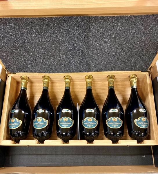 Fratelli Lunelli Ferrari, Bruno Lunelli Riserva del Fondatore Trentodoc 2006  - Asta Vini e Distillati. D'Annata, Pregiati e da Collezione - Associazione Nazionale - Case d'Asta italiane