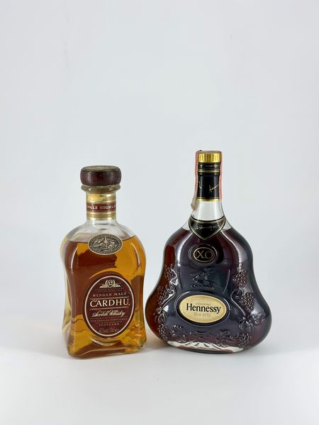 Cardhu 12 Year Old Single Malt Scotch WhiskyHennessy X.O. Cognac  - Asta Vini e Distillati. D'Annata, Pregiati e da Collezione - Associazione Nazionale - Case d'Asta italiane