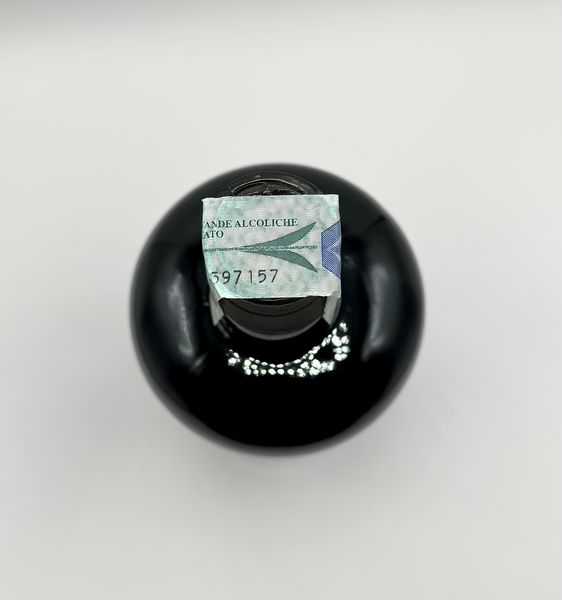 Velier Villa Paradisetto Chamarel Rum, 7 Tropical Years Old  - Asta Vini e Distillati. D'Annata, Pregiati e da Collezione - Associazione Nazionale - Case d'Asta italiane