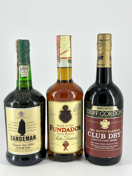 Sandeman Original Fine White Port, Duff Gordon Club Dry Sherry,Fundator Solera reserve brandy de Jerez  - Asta Vini e Distillati. D'Annata, Pregiati e da Collezione - Associazione Nazionale - Case d'Asta italiane