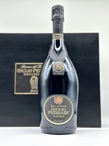 Fratelli Lunelli Ferrari, Giulio Ferrari Riserva del Fondatore Collezione Metodo Classico Trentodoc 2001  - Asta Vini e Distillati. D'Annata, Pregiati e da Collezione - Associazione Nazionale - Case d'Asta italiane