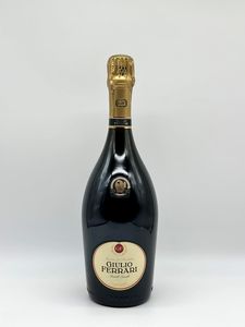 Fratelli Lunelli Ferrari, Giulio Ferrari Riserva del Fondatore Metodo Classico Trentodoc 2001  - Asta Vini e Distillati. D'Annata, Pregiati e da Collezione - Associazione Nazionale - Case d'Asta italiane