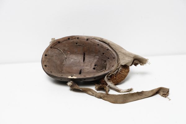 Dan - Costa d'Avorio/Liberia : Lotto composto da tre maschere di diversa foggia, patina e dimensione.Due maschere antropomorfe Dan e una Senufo antropomorfa.Legno, pelle, fibre e pigmenti.  - Asta Asta 422 | AFRICA, OCEANIA E AMERICHE - ARTIGIANATO AFRICANO: VARI COMMITTENTI E SELEZIONE DALLA COLLEZIONE BARTOLOMUCCI Online - Associazione Nazionale - Case d'Asta italiane