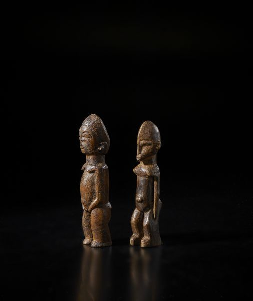 Lobi - Burkina Faso : Lotto composto da due sculture Bateba di diversa dimensione e qualit� d'intaglio. Legno duro a patine differenti.  - Asta Asta 422 | AFRICA, OCEANIA E AMERICHE - ARTIGIANATO AFRICANO: VARI COMMITTENTI E SELEZIONE DALLA COLLEZIONE BARTOLOMUCCI Online - Associazione Nazionale - Case d'Asta italiane