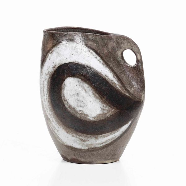 Versatoio.<BR>Francia, Vallauris, metà XX secolo.  - Asta Maioliche e Porcellane - Associazione Nazionale - Case d'Asta italiane