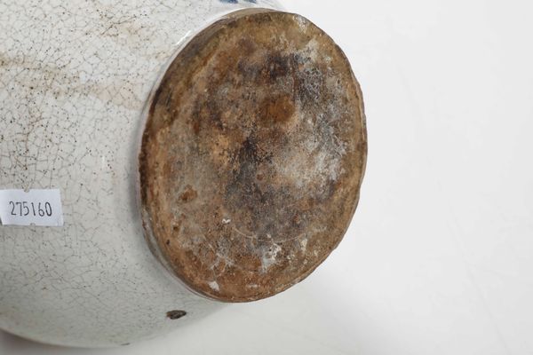 Fiasca. <BR>Campania (area napoletana), XVIII secolo (?).  - Asta Maioliche e Porcellane - Associazione Nazionale - Case d'Asta italiane