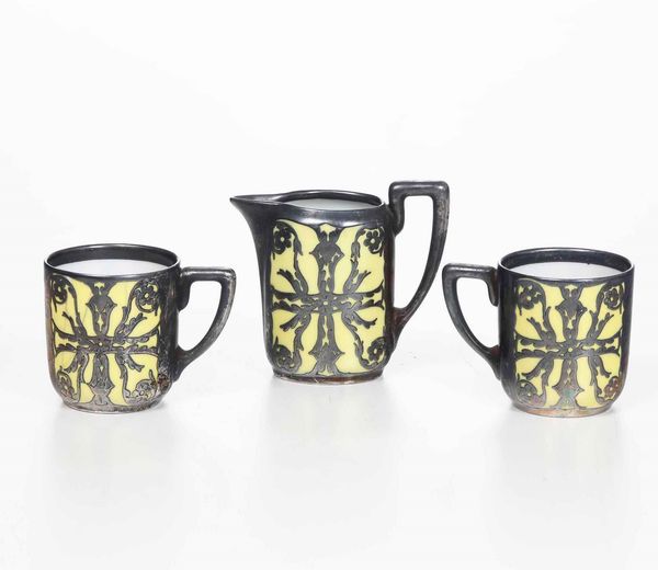 Due tazzine e una lattiera.<BR>Germania, Manifattura Rosenthal, 1930.<BR>  - Asta Maioliche e Porcellane - Associazione Nazionale - Case d'Asta italiane