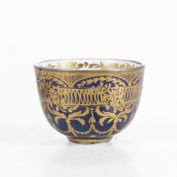 Tazza. <BR>Meissen, probabilmente 1735-1740.  - Asta Maioliche e Porcellane - Associazione Nazionale - Case d'Asta italiane