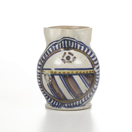 Boccale con stemma araldico.<BR>Probabilmente Umbria o alto Lazio, seconda metà del XV secolo.<BR>  - Asta Maioliche e Porcellane - Associazione Nazionale - Case d'Asta italiane