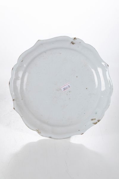 Coppia di piatti.<BR>Nove, Manifattura Antonibon, XVIII secolo.  - Asta Maioliche e Porcellane - Associazione Nazionale - Case d'Asta italiane