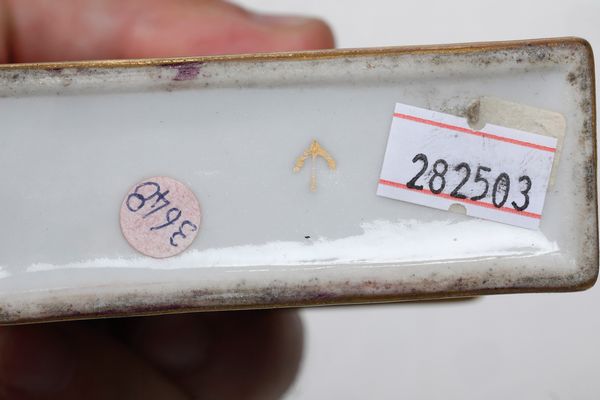 Ventun scatole porta tè Cina ed Europa, XVIII-XX secolo.<BR>  - Asta Maioliche e Porcellane - Associazione Nazionale - Case d'Asta italiane