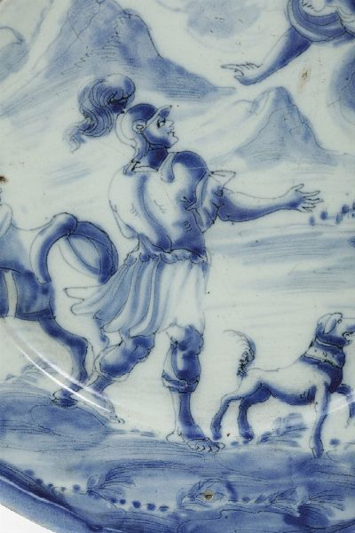 Grande piatto. <BR>Savona, fine del XVII - inizio del XVIII secolo.  - Asta Maioliche e Porcellane - Associazione Nazionale - Case d'Asta italiane