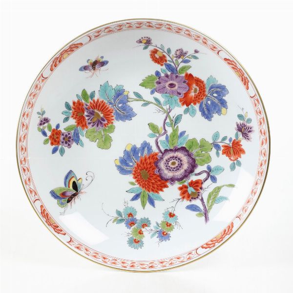 Grande piatto.<BR>Meissen, XX secolo.  - Asta Maioliche e Porcellane - Associazione Nazionale - Case d'Asta italiane