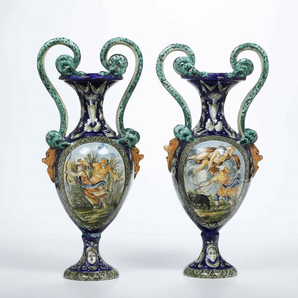 Coppia di vasi. <BR>Italia centrale, XX secolo.  - Asta Maioliche e Porcellane - Associazione Nazionale - Case d'Asta italiane