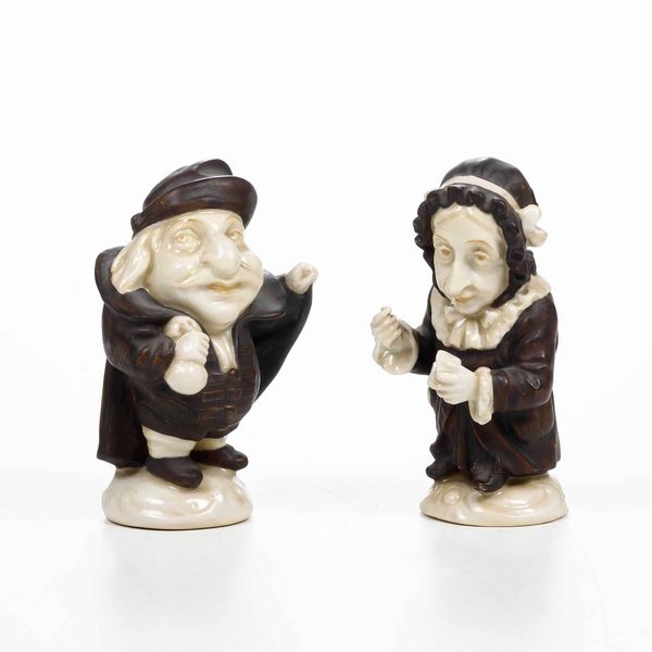 Coppia di figurine caricaturali.<BR>Doccia, Manifattura Ginori, seconda metà del XIX secolo.  - Asta Maioliche e Porcellane - Associazione Nazionale - Case d'Asta italiane